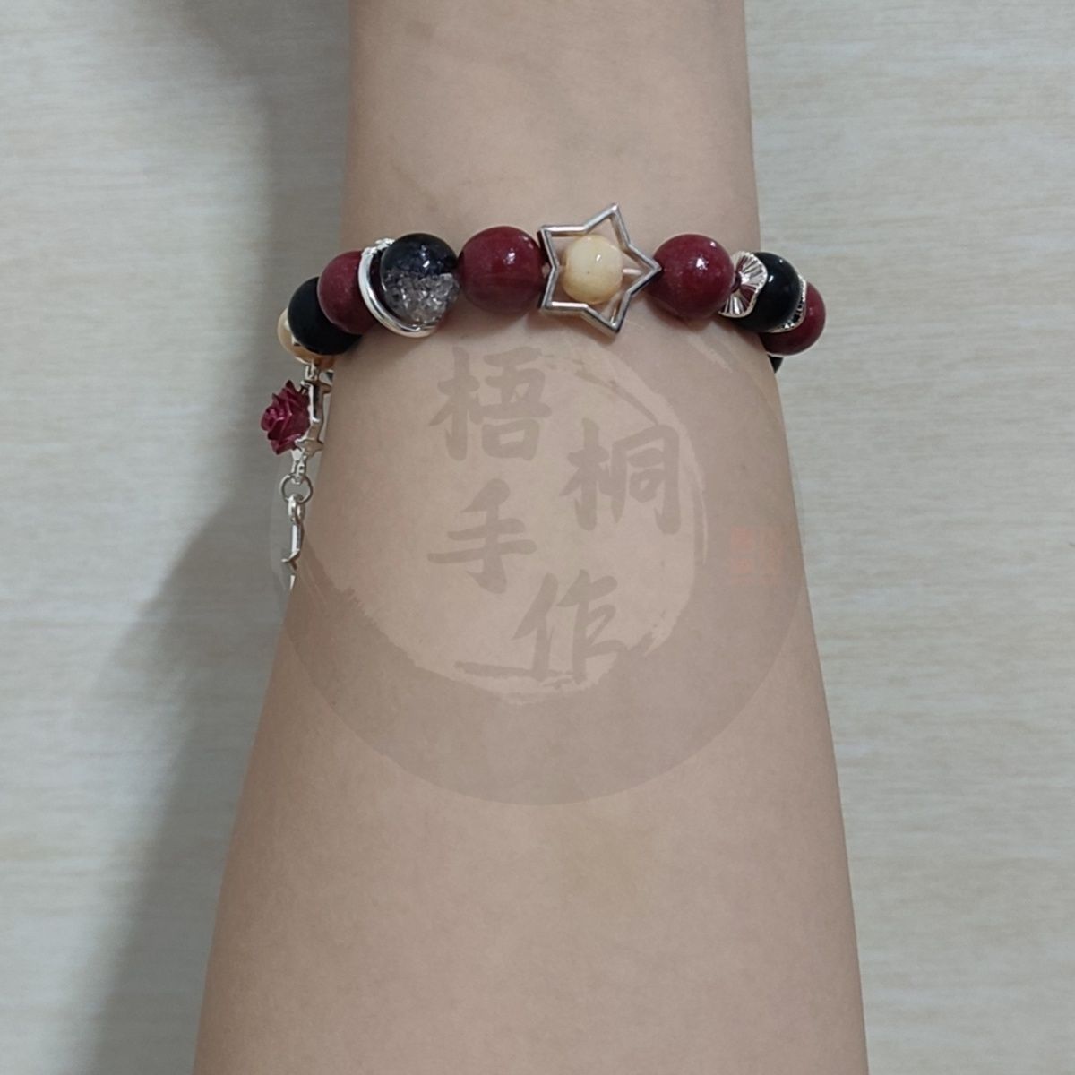 Anime The Freak Circus Bracele - огляд і ціна Cosplay Anime Female Characters